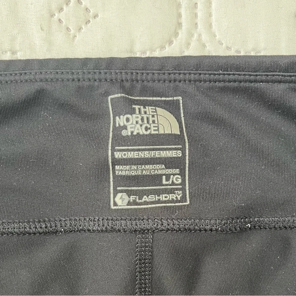 The North Face Hatha FlashDry Leggings Womens Large Black NF0A3SCQ Full length - Picture 3 of 17
